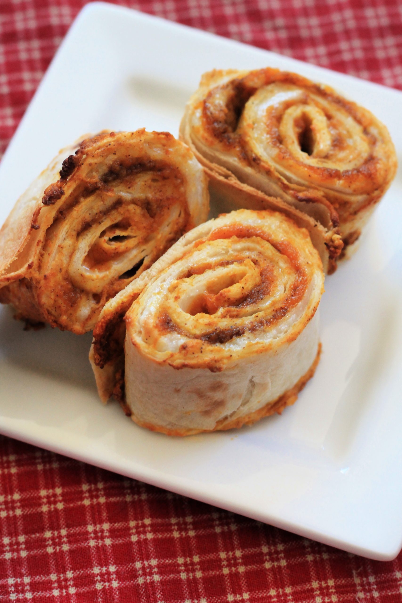 air-fryer-pumpkin-pinwheels-nelson-road-garden