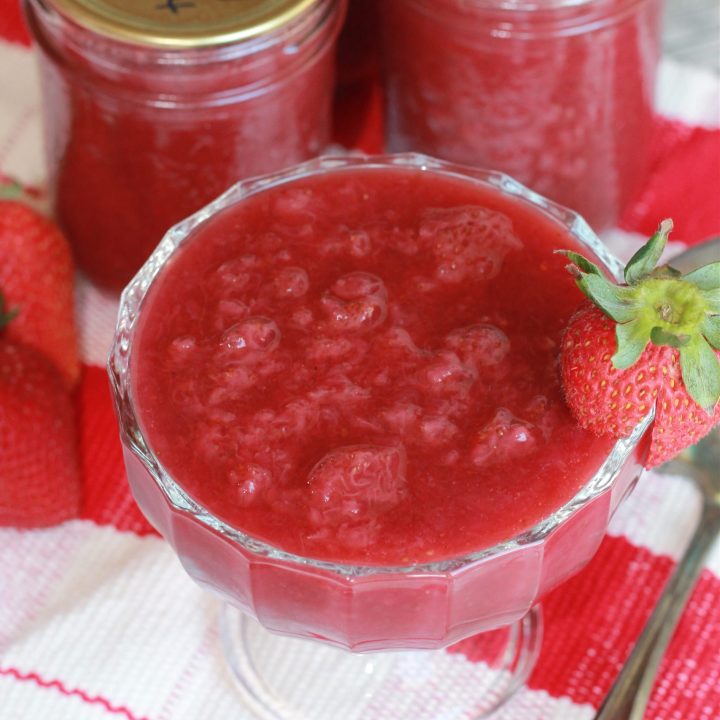 canned strawberry sauce