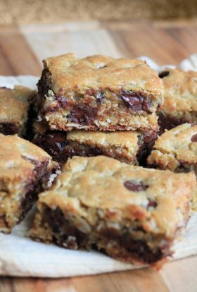 oatmeal chocolate chip cookie bars